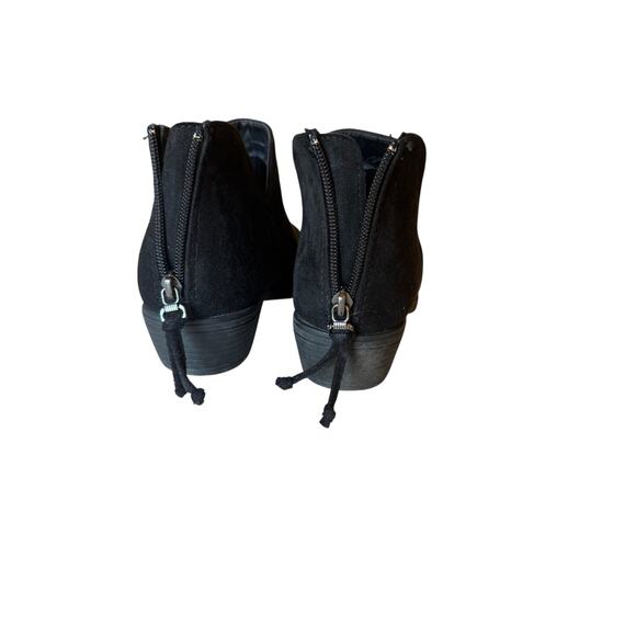 Journey + Crew black‎ suede booties size 9 - Picture 2 of 5